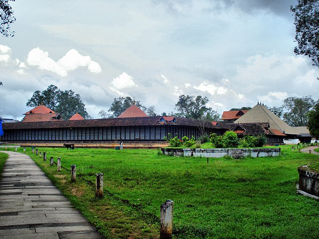 Vadakkumnathan Temple Koothambalam
