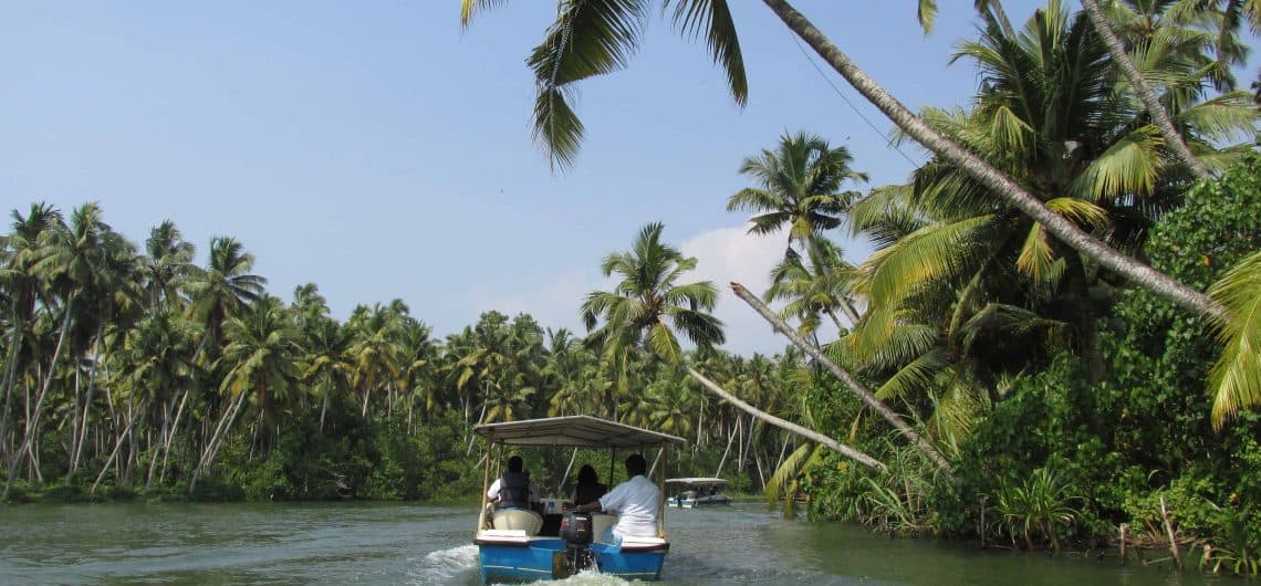 a wonderful experience of boating to the lake