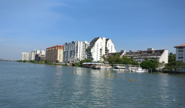 Sea view of Marine drive at Kochi