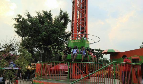 flash-tower-ride-at-wonderla-kochi