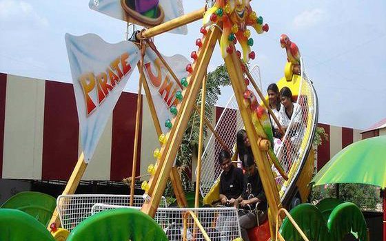 flying-boat-ride-at-wonderla-kochi
