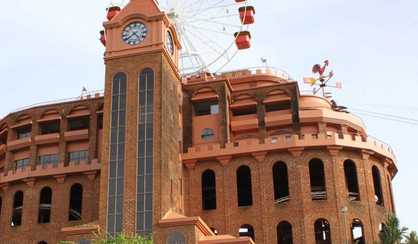 sky-wheel-at-wonderla-kochi