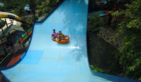 water-rides-at-wonderla-kochi