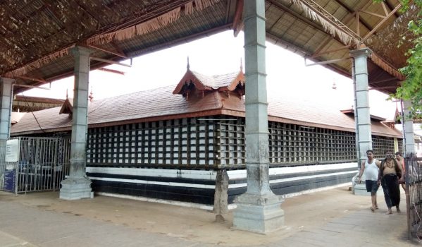 structure-of-chottanikkara-temple
